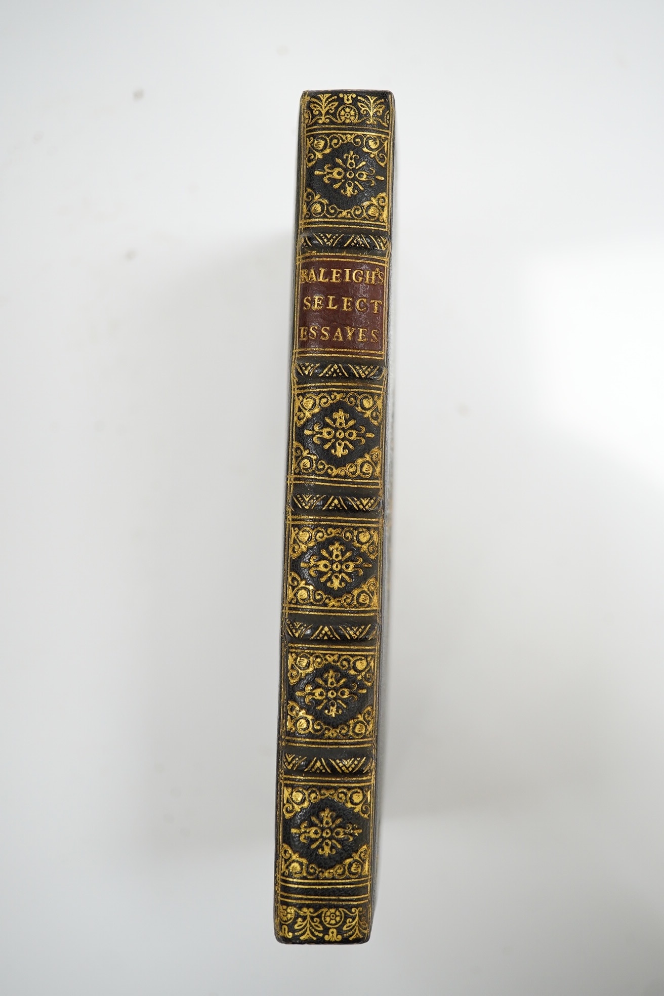 Raleigh, Sir Walter - Judicious and Select Essayes and Observations ... upon The First Invention of Shipping. The Misery of Invasive Warre. The Navy Royall and Sea-Service. With His Apologie for his voyage to Giuana. tit